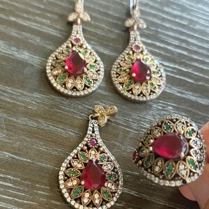 Sterling silver Jewelry Set with Red and Green Gemstones